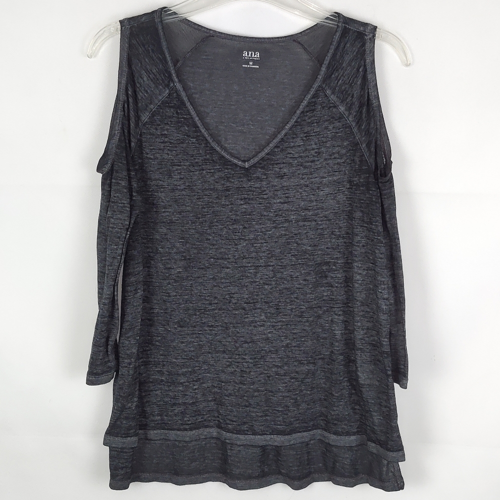 A.N.A Could Shoulders Blouse Top Womens M Casual Minimalist New Money Going Out